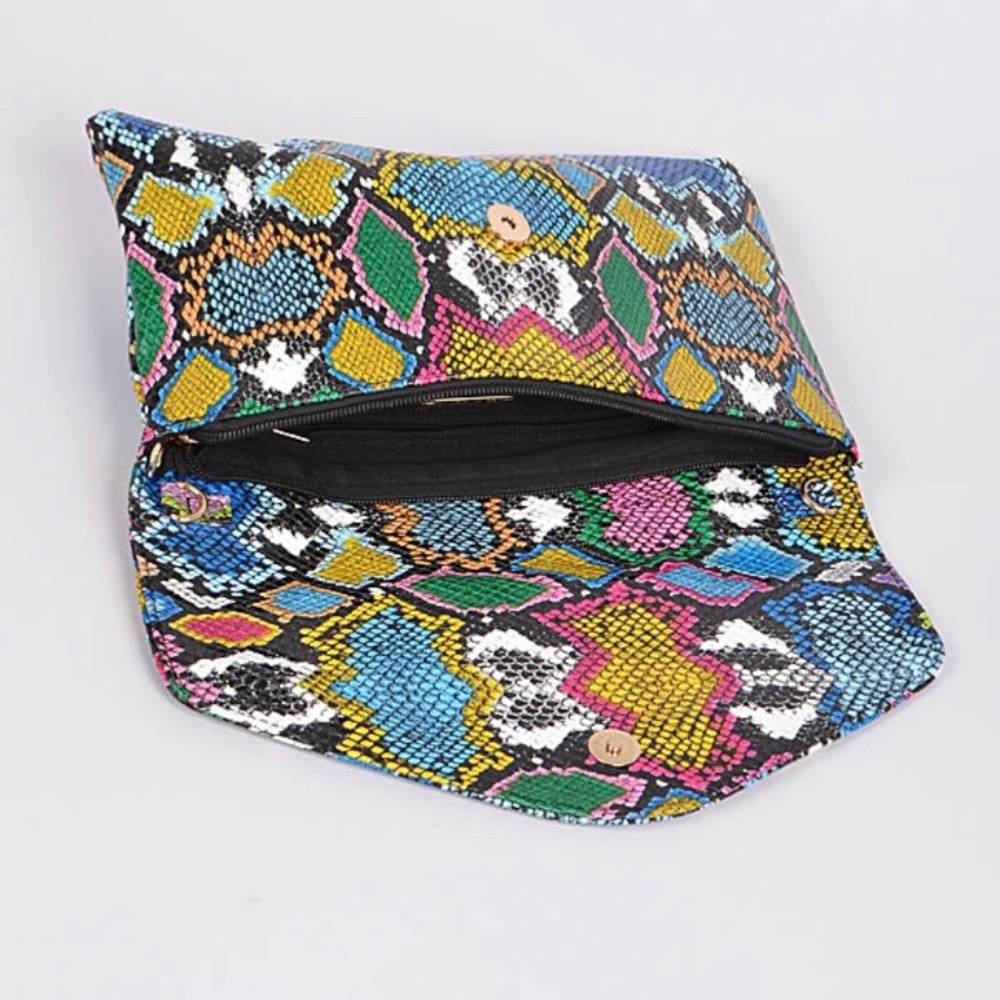 Faux Snake Skin Clutch Handbag - Picture 5 of 5
